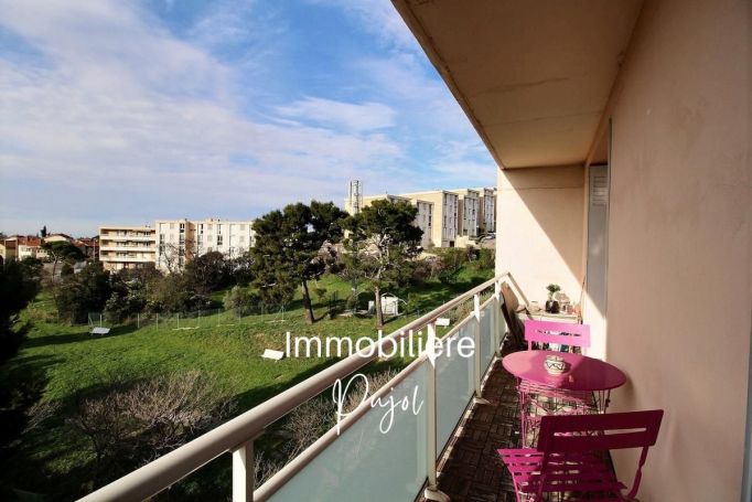 A vendre Appartement en vente dernier Ã©tage avec 3 piÃ¨ces Ã  Marseille 13015 Marseille