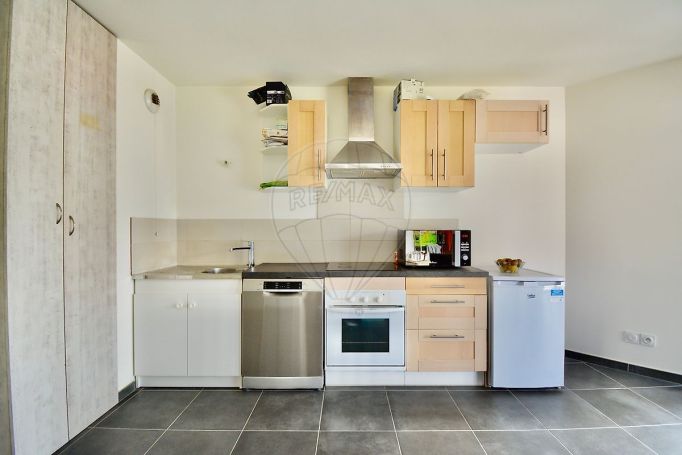 A louer APPARTEMENT T2 43 M2 TERRASSE BORD DE MER LE CANNET