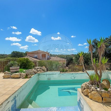 A louer MAISON  6 PIECES 175 M2  POULX