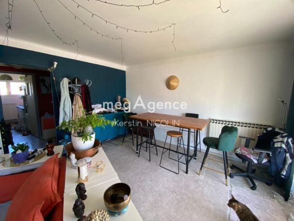 A louer APPARTEMENT T3 74 M2 TERRASSE  BRIGNOLES