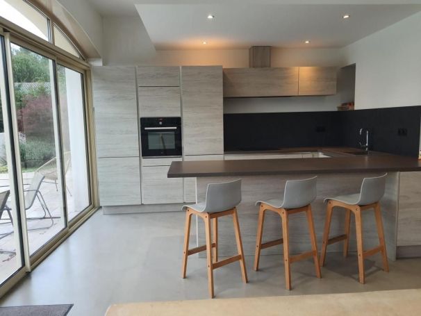 A louer MAISON  CONTEMPORAINE BORD DE MER AMBARES ET LAGRAVE