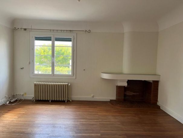 A louer MAISON  6 PIECES 130 M2 PLAGE à PIED ROYAN