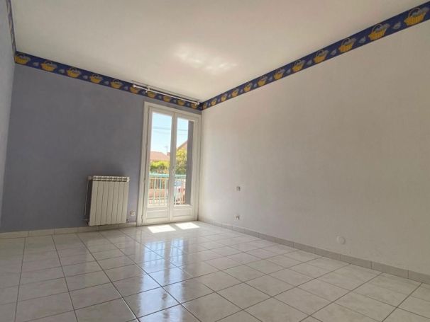 APPARTEMENT T3 69 M2  CARCASSONNE