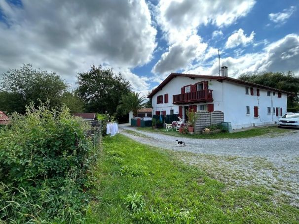 A louer APPARTEMENT T3 66 M2 TERRASSE  SAINT PEE SUR NIVELLE