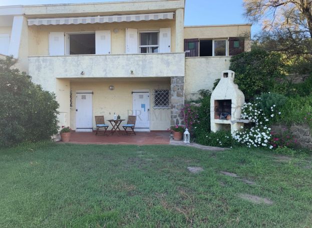 A vendre MAISON  5 PIECES 90 M2 PIEDS DANS L'EAU SAINT AYGULF