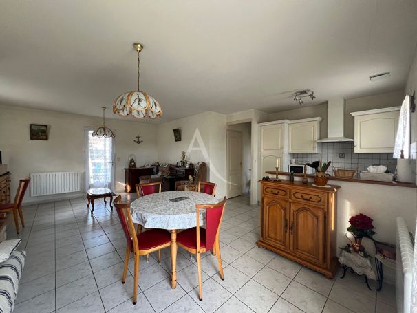 A vendre MAISON  4 PIECES 75 M2 BORD DE MER LONGEVILLE SUR MER