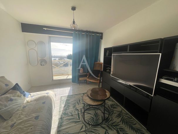 A louer STUDIO  28 M2 VUE MER JARD SUR MER