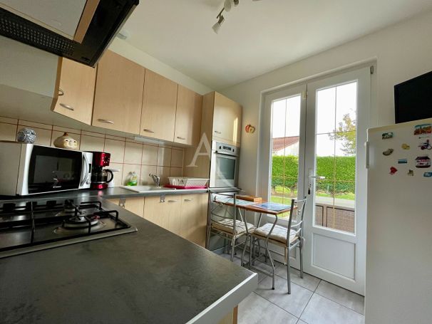 A vendre MAISON  4 PIECES 86 M2  ANGLES