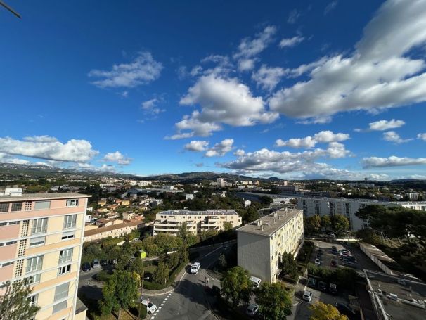 A louer APPARTEMENT T4 69 M2  MARSEILLE 13EME