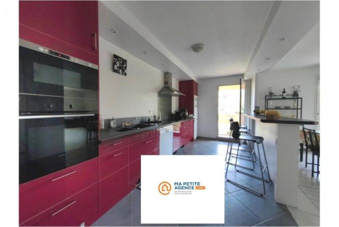 A louer APPARTEMENT T4 83 M2  LORMONT