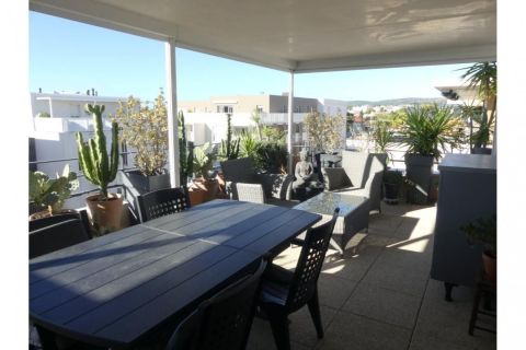 A louer APPARTEMENT T4 87 M2 TERRASSE VUE MER FRONTIGNAN