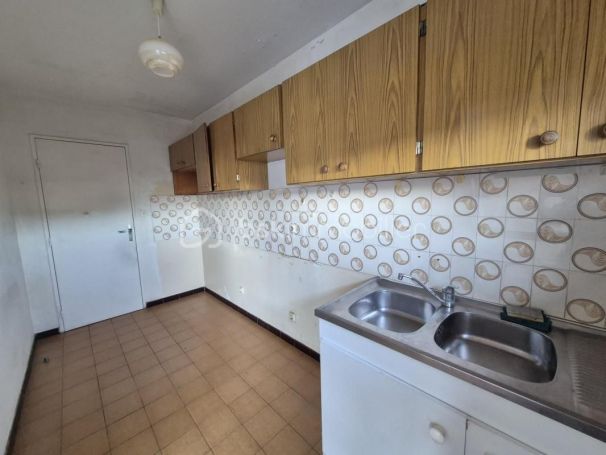 A louer APPARTEMENT T4 69 M2 TERRASSE BORD DE MER LA SEYNE SUR MER