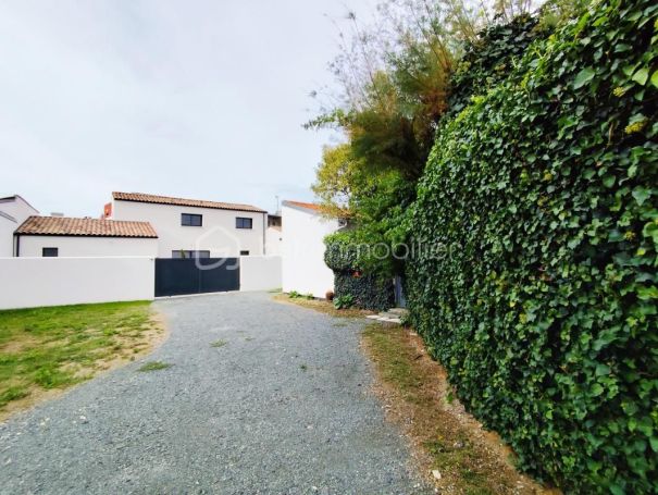 A louer MAISON  CONTEMPORAINE BORD DE MER LA ROCHELLE
