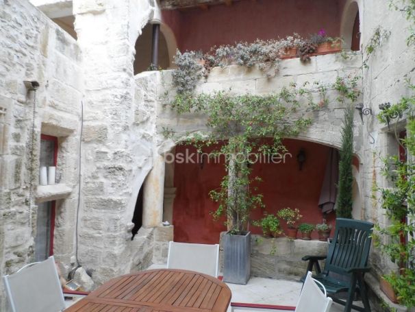 A vendre MAISON  DE MAîTRE  VALLABREGUES