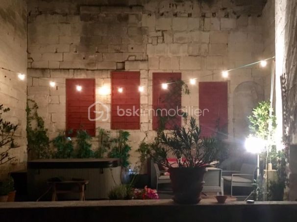 A vendre MAISON  DE MAîTRE  VALLABREGUES