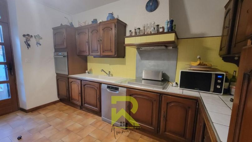 A louer MAISON  DE MAîTRE  LEZIGNAN CORBIERES