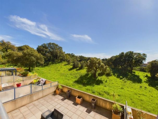 A louer APPARTEMENT T3 72 M2 TERRASSE BORD DE MER AJACCIO