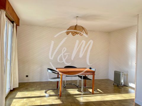 A vendre Vaste maison 9 pieces 216 m² Lanton
