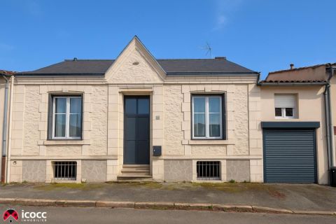 A louer MAISON  DE MAîTRE  LUCON