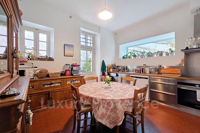 A louer MAISON  DE MAîTRE  SAINT SAVOURNIN