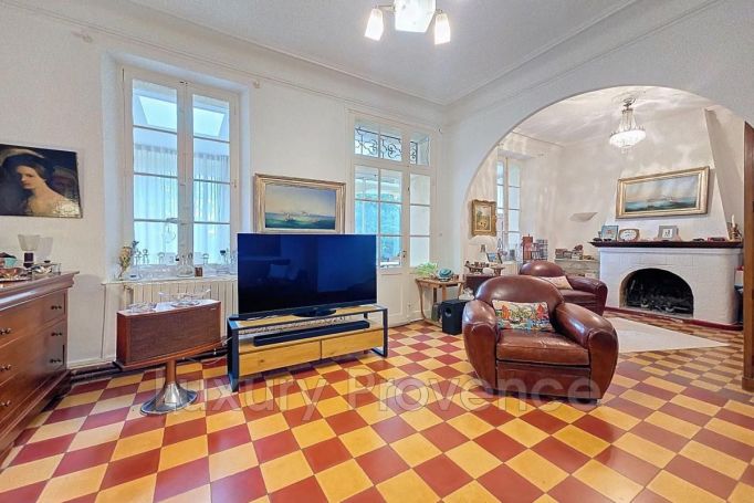 A louer MAISON  DE MAîTRE  SAINT SAVOURNIN