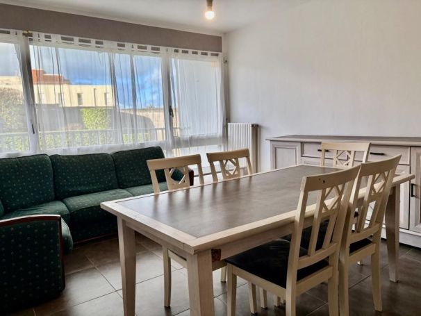 A louer APPARTEMENT T5 86 M2  OUTREAU