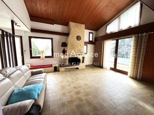 A louer MAISON  D'ARCHITECTE  POUZAUGES