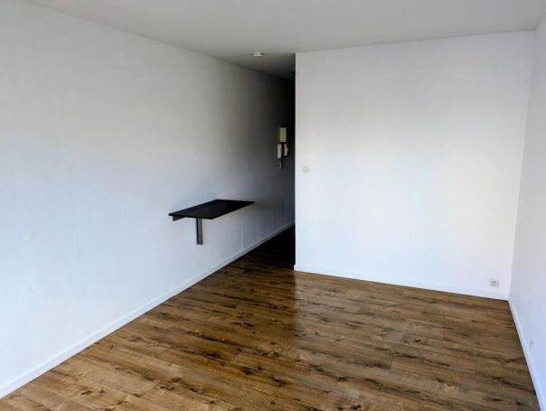 A louer STUDIO  23 M2  BORDEAUX