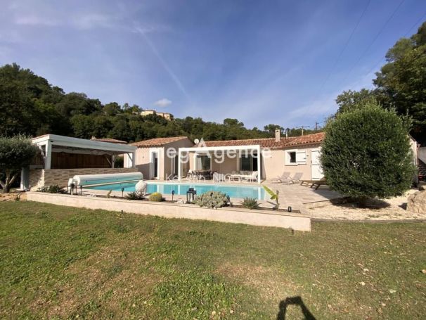 A vendre MAISON  7 PIECES 140 M2  MEOUNES LES MONTRIEUX