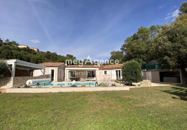 A vendre MAISON  7 PIECES 140 M2  MEOUNES LES MONTRIEUX