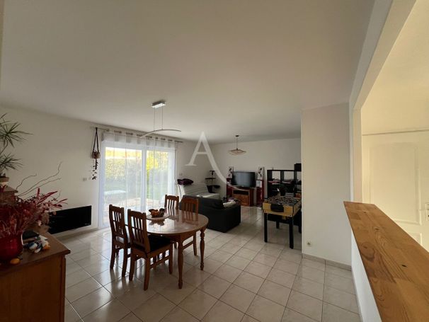 A vendre MAISON  4 PIECES 93 M2  ANGLES