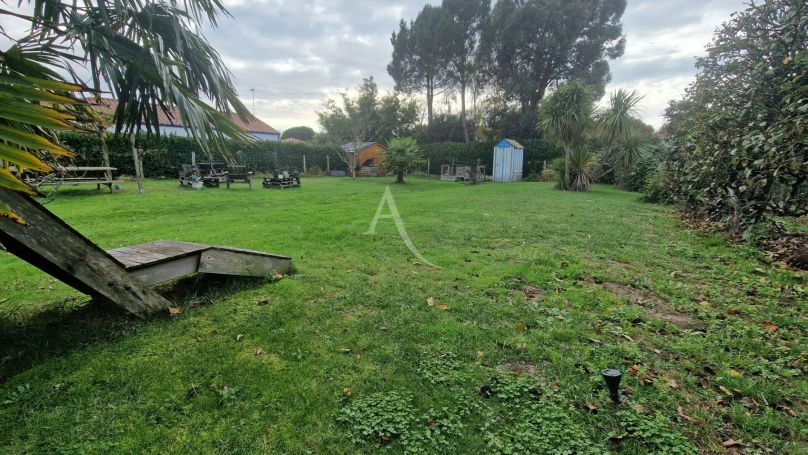 A vendre MAISON  6 PIECES 122 M2 BORD DE MER TALMONT SAINT HILAIRE