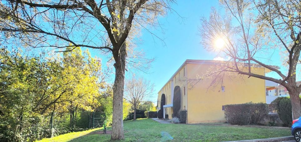 A louer APPARTEMENT T4 86 M2 TERRASSE  MARSEILLE 13EME