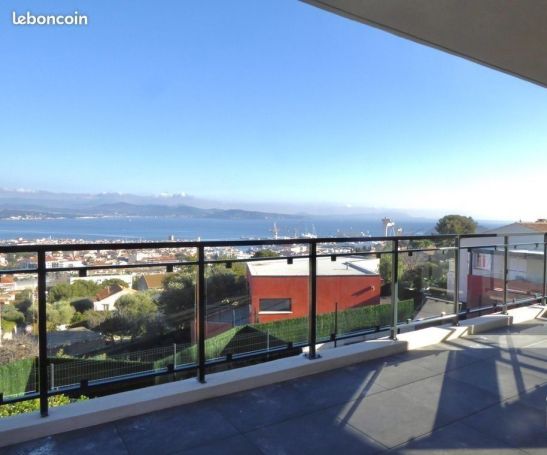 A louer APPARTEMENT DUPLEX T3 116 M2 TERRASSE VUE MER LA CIOTAT