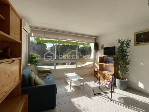 A louer STUDIO  24 M2 BORD DE MER LA GRANDE MOTTE