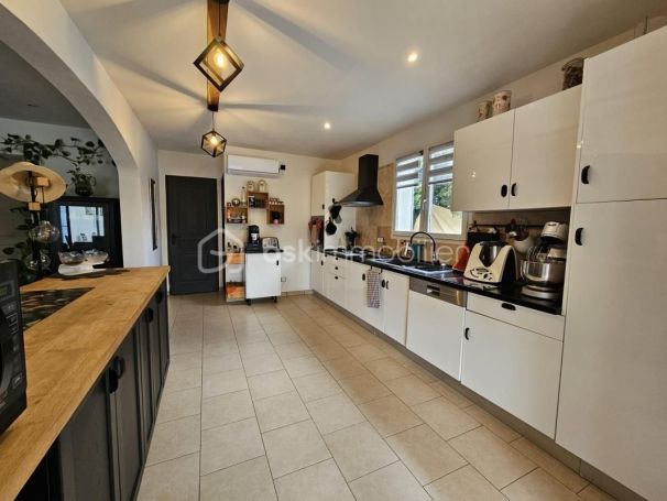 A louer MAISON  CONTEMPORAINE  SILLANS LA CASCADE