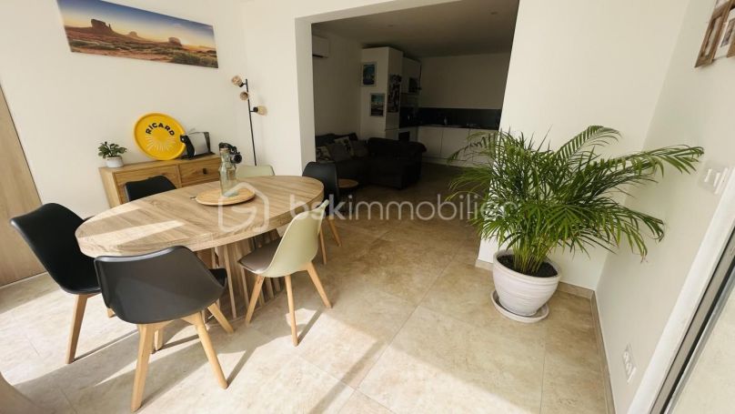 A louer APPARTEMENT T3 61 M2 TERRASSE BORD DE MER SANARY SUR MER