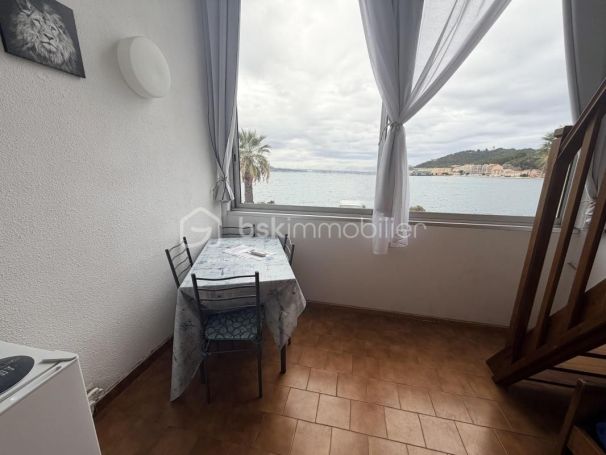 A louer APPARTEMENT DUPLEX T2 30 M2 BORD DE MER SAINT MANDRIER SUR MER