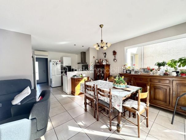 A louer MAISON  4 PIECES 76 M2  COLOMBIERS