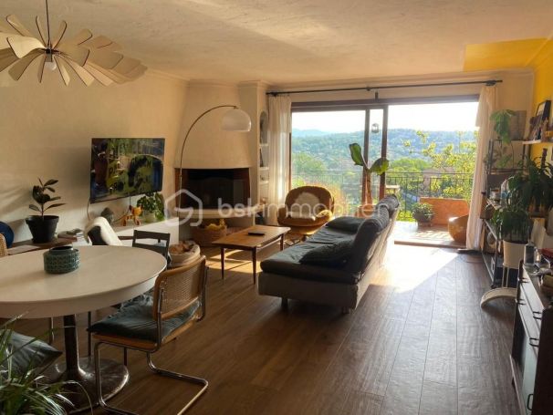 A louer APPARTEMENT T4 85 M2 TERRASSE  VENCE