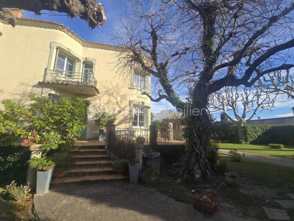 A louer MAISON  DE MAîTRE  BARBENTANE