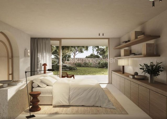 A louer APPARTEMENT DE PRESTIGE NEUF T5 172 M2 TERRASSE BORD DE MER SAINT TROPEZ