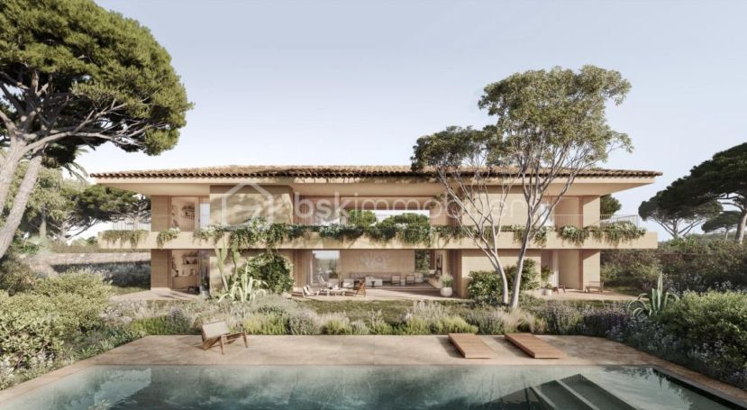 A louer APPARTEMENT DE PRESTIGE NEUF T5 172 M2 TERRASSE BORD DE MER SAINT TROPEZ