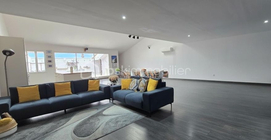 A louer MAISON  CONTEMPORAINE BORD DE MER VIAS