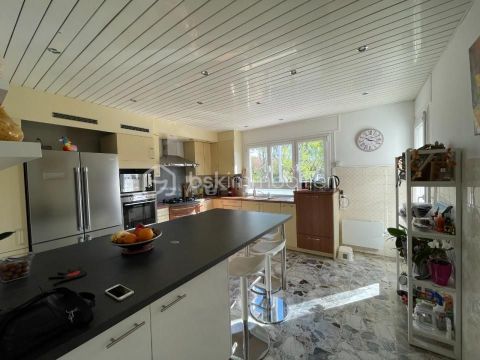 A louer MAISON 7 PIECES 175 M2 PERPIGNAN