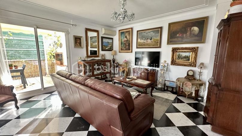 A louer MAISON  7 PIECES 175 M2  PERPIGNAN