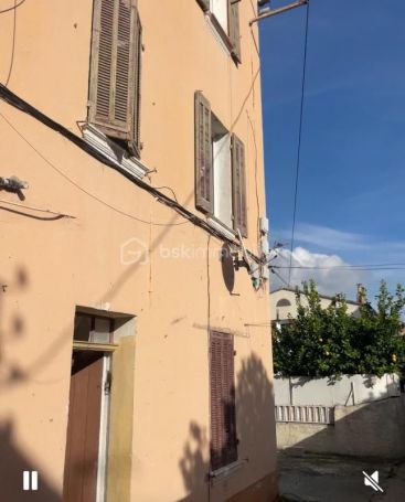 A louer STUDIO  25 M2 BORD DE MER TOULON