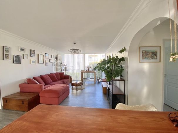 A louer APPARTEMENT T4 76 M2 BORD DE MER SIX FOURS LES PLAGES