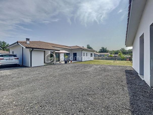 A louer MAISON  CONTEMPORAINE  CUBZAC LES PONTS