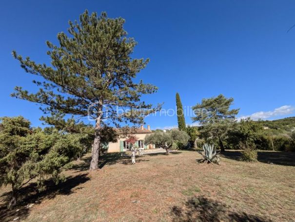 A louer MAISON  D'ARCHITECTE  SALERNES